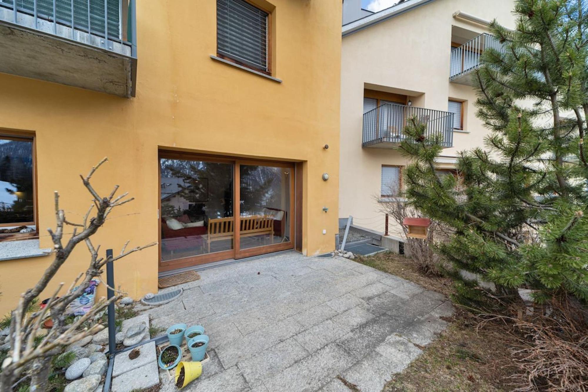 Chesa Ladina - Zuoz Apartment Exterior photo