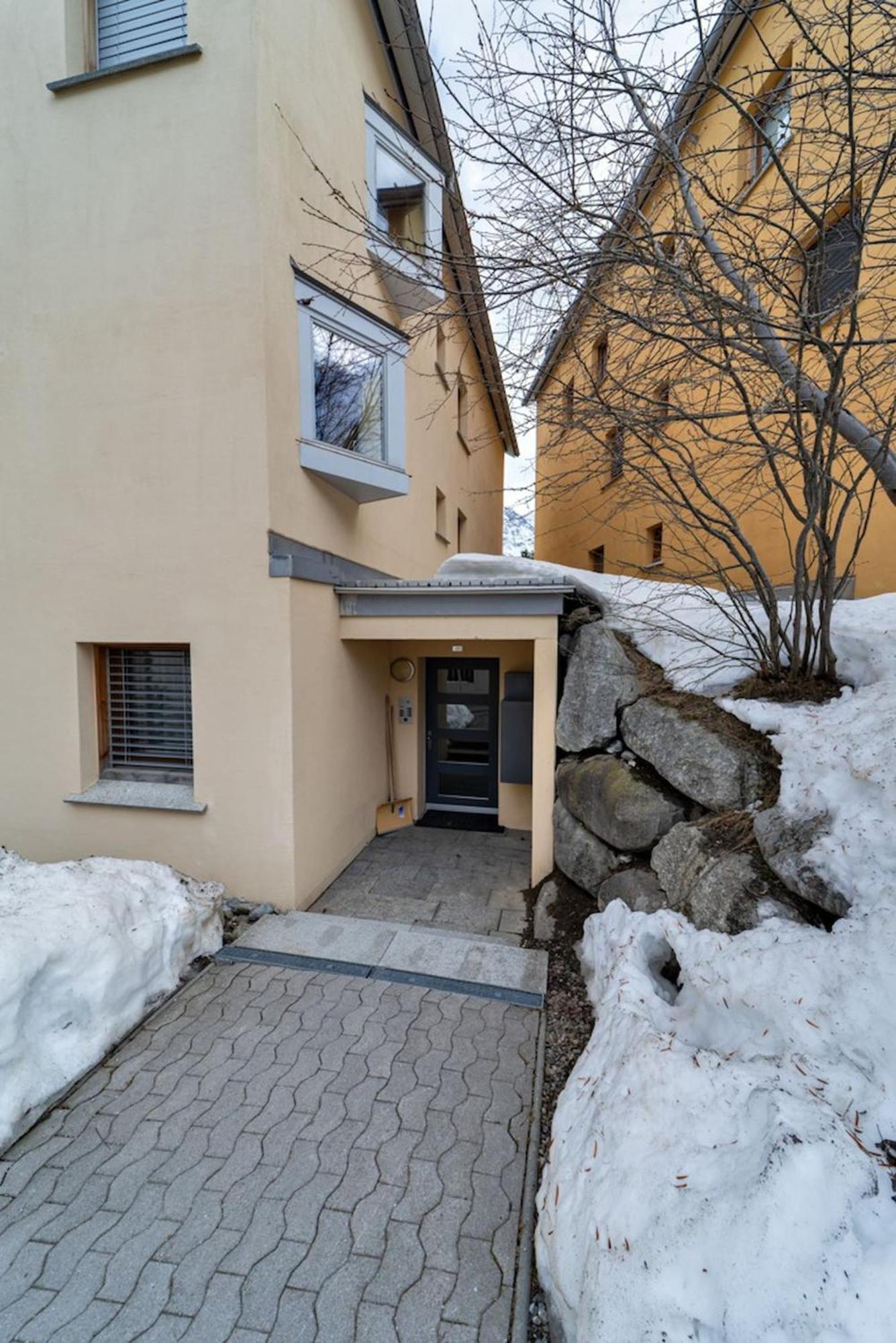 Chesa Ladina - Zuoz Apartment Exterior photo
